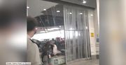 Ulewny deszcz przyczyną zarwania się sufitu w australijskim centrum handlowym. Klienci ewakuowani
