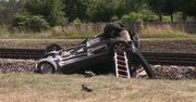 Dwie osoby w szpitalu po zderzeniu auta z pociągiem na przejeździe pod Częstochową