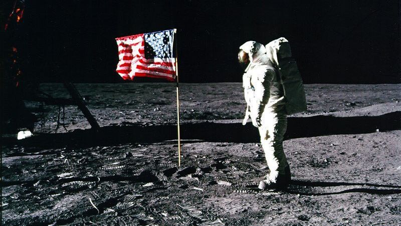 Misja kosmiczna Apollo 11 bohaterem Google Doodle