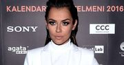 Natalia Siwiec postawiła na biel i drogie beżowe dodatki na premierze kalendarza Dżentelmeni 2016
