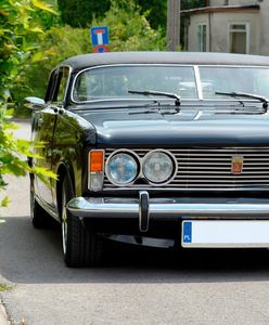 Fiat 125p jak od amerykańskiego tunera. Szalony projekt trafił na sprzedaż