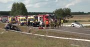 Zderzenie trzech aut na Pomorzu. Dziewięć osób, w tym czworo dzieci, rannych