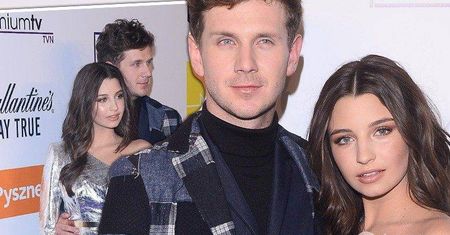 Zakochana Julia Wieniawa w czułych objęciach Antka Królikowskiego chwali się nóżkami na MTV EMA 2017!