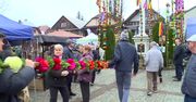 Obchody Niedzieli Palmowej w Lipnicy Murowanej. Najwyższa tegoroczna palma mierzy ponad 27 metrów