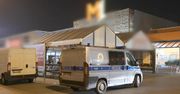Mężczyzna z maczetą zabarykadował się w galerii handlowej w Radomiu