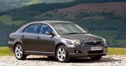 Odświeżona, silniejsza Toyota Avensis