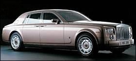 Rolls-Royce vis a vis Mauzoleum Lenina