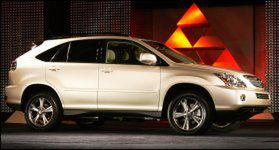 Lexus RX400h – pierwszy seryjny hybrydowy SUV