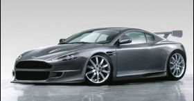 Bond znowu jeździ Aston Martinem