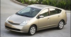Tanie hybrydy Toyoty?