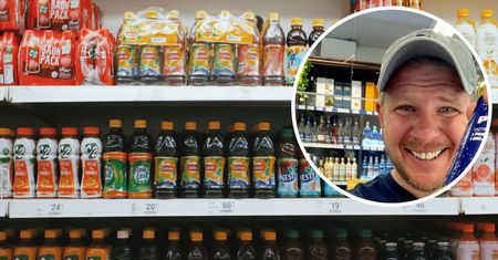 Do sklepów wrócił napój z PRL. Filip Chajzer nie potrafił ukryć radości