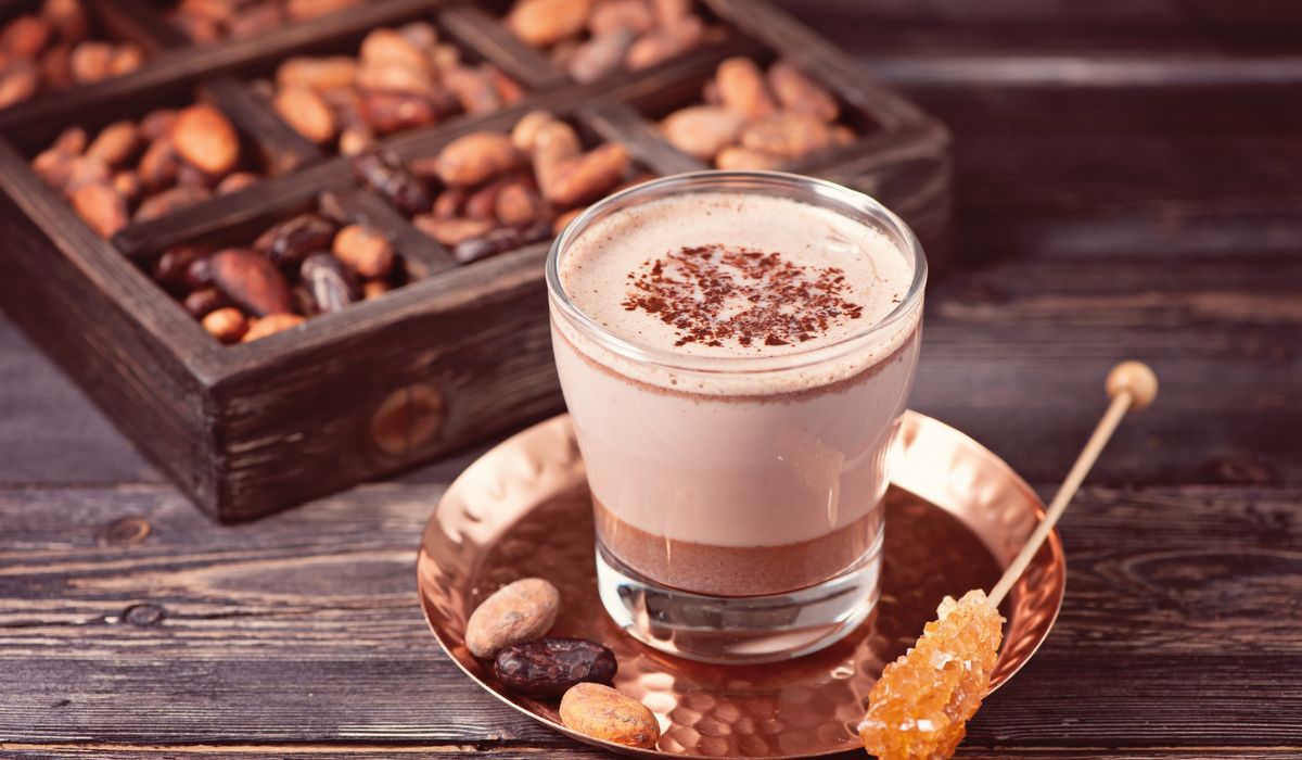 Ziarna kakaowca można spożywać na surowo - Pyszności; foto: Canva