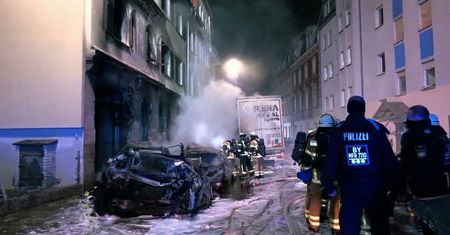 Pijany kierowca ciężarówki wjechał w co najmniej 30 samochodów w Niemczech.