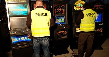 KAS wykryła 14 nielegalnych automatów do gier hazardowych.