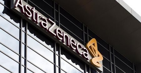 FDA zezwoliła na stosowanie leku AstraZenecki u pacjentów z ciężkim przebiegiem Covid-19.
