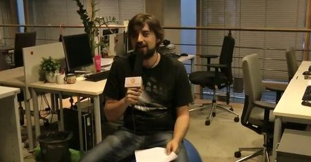 Dniówka: 19.09.2011 - Piotrek i jego wielka niebieska piłka