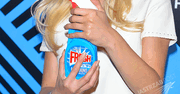 Kto na galę MTV EMA Pre-Party 2015 przyszedł z "płynem do szyb" zamiast torebki? Nosi go sama Anna Dello Russo