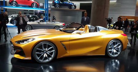 BMW Concept Z4 na Salonie Samochodowym we Frankfurcie. Zapowiada przyszłość marki