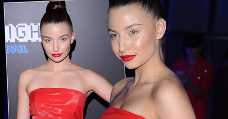 Julia Wieniawa najpiękniejszą gwiazdą na Flesz Fashion Night 2019! O tej kreacji będzie mówiło się latami!