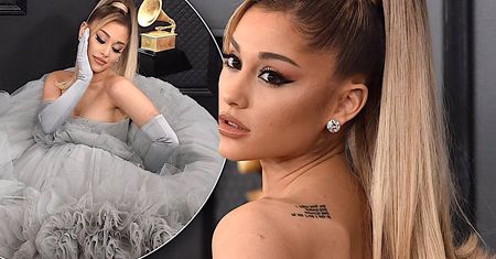 Grammy 2020: Ariana Grande przyszła z rodzicami. I to w takiej kreacji, że WOW! Podobną ma Małgorzata Rozenek