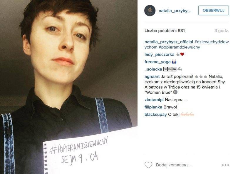 Natalia Przybysz wspiera akcję #popieramdziewuchy (fot. Instagram)