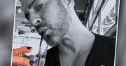 Marc Jacobs lansuje na Instagramie trend na kolorowy męski manicure. Ale nie on pierwszy zdobił dłonie w ten sposób