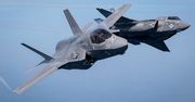 Niesamowite lądowanie F-35B. Wielka Brytania chwali się nowoczesnym myśliwcem