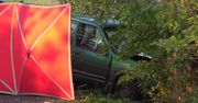 Zjechał z drogi i uderzył w drzewo. 23-letni kierowca zginął w Pawłowie Dolnym.