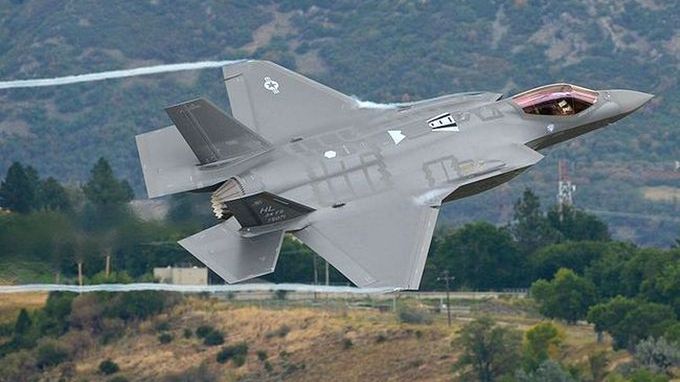 F-35A są najnowocześniejsze na świecie, ale ich zakup to potężne obciążenie dla budżetu.  