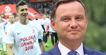 Andrzej Duda wyciągnął Roberta Lewandowskiego spod prysznica! Był w samym ręczniku!