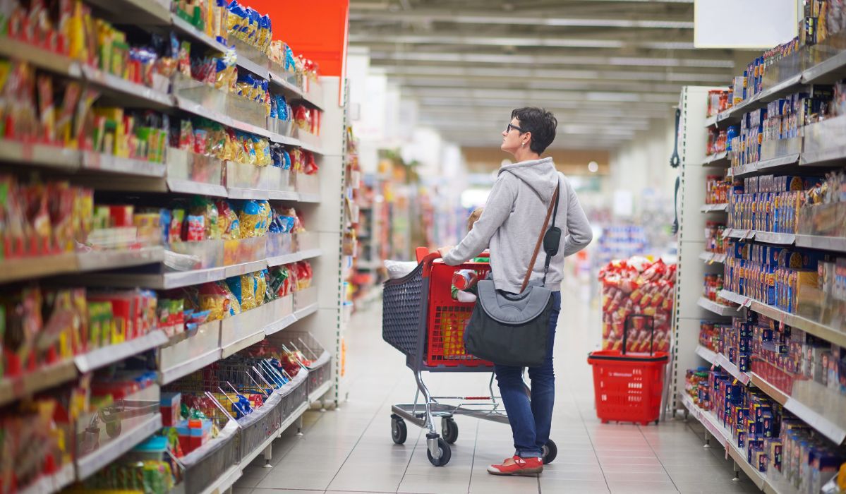 Psychologiczne sztuczki, które stosują na nas supermarkety. Prawie każdy daje się oszukać