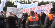 Protest przedstawicieli spółek wodociągowych przed siedzibą Wód Polskich w Szczecinie