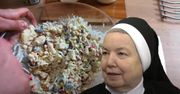 Siostra Anastazja nie robi zwykłej sałatki. Stawia na niezwykłe połączenie smaków