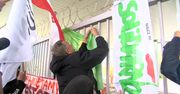 “PiS pokazuje, że polską wieś można okradać”. Protest rolników przeciwko rosnącym cenom nawozów