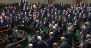 Sejm uczcił minutą ciszy pamięć “Łupaszki”. Część z posłów siedziała, inni wyszli z sali