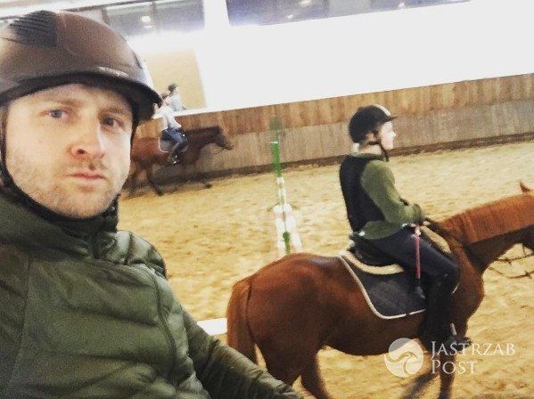 Borys Szyc z córką trenują jazdę konną