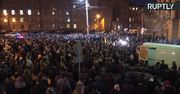 Protestujący żądają ustąpienia premiera Armenii