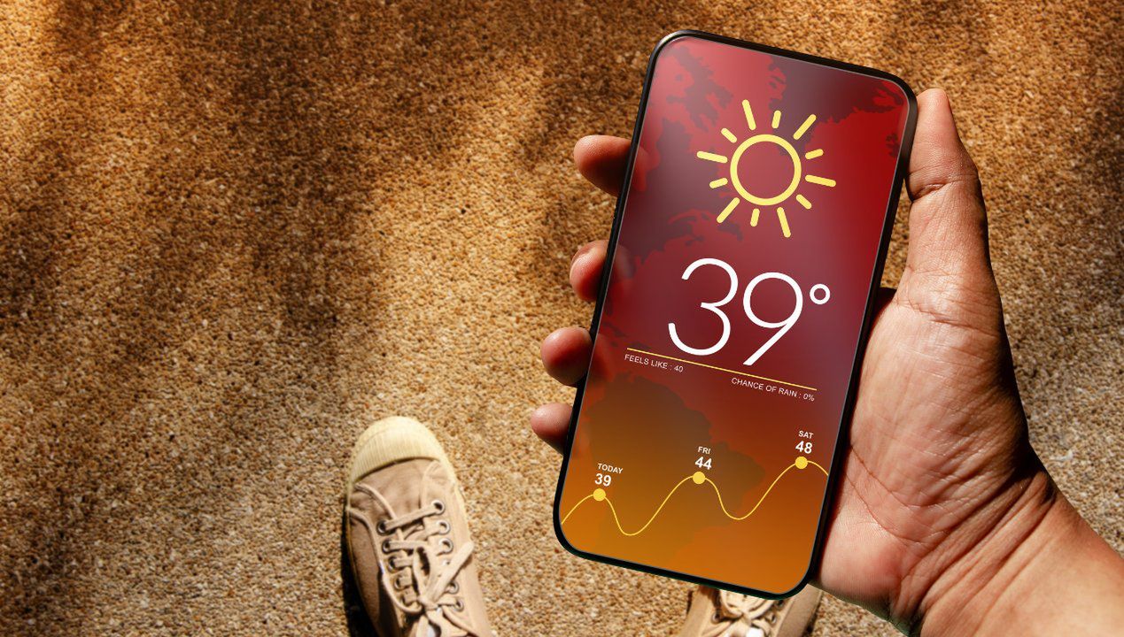 Upały źle wpływają na smartfony. Tak możesz chronić telefon przed przegrzaniem