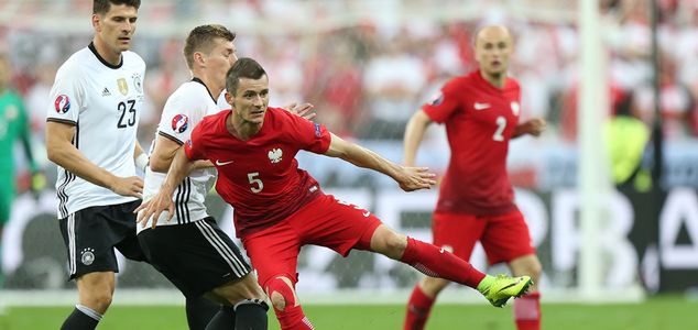 Mecz Polska-Niemcy oglądało 14,3 mln widzów. TVP1 wygrała z Polsatem