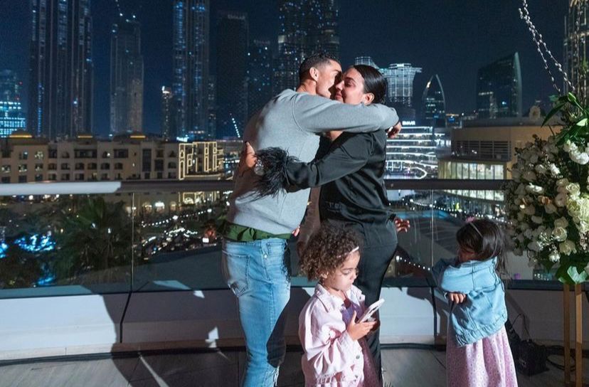 Cristiano Ronaldo i Georgina Rodriguez - 28. urodziny | fot. Instagram.com/georginagio
