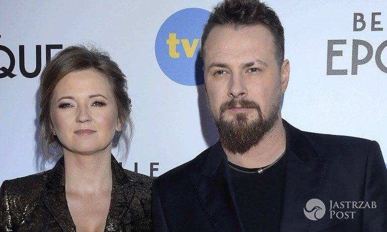 Paweł Małaszyński z żoną na premierze serialu "Belle epoque"