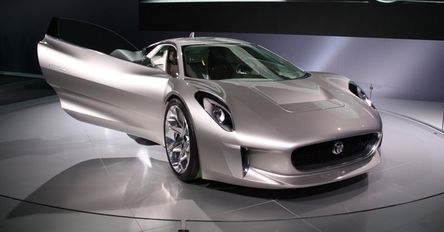 Jaguar C-X75: hybryda za 4 miliony
