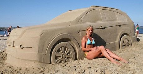 Samochód złodziejem... plażowego piasku!