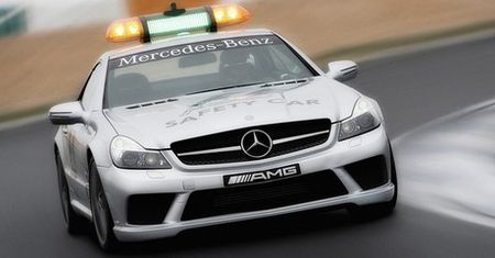 Samochód bezpieczeństwa - Mercedes SL 63 AMG