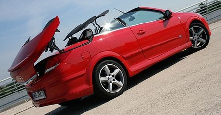 Dwa w jednym - Opel Astra TwinTop 1.6 Turbo