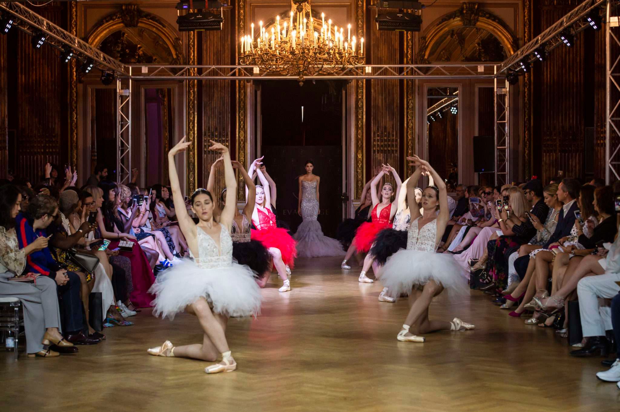 Eva Minge, haute couture - Paris Fashion Week 2018