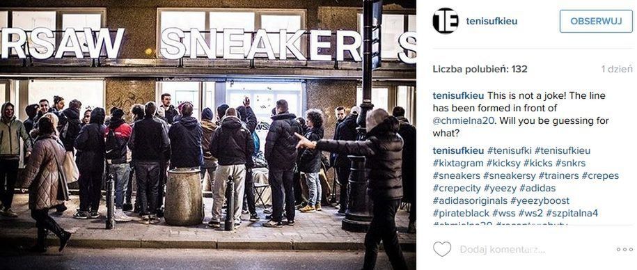 Kolejka pod sklepem w Warszawie po buty Kanye Westa. Premiera w piątek 19 lutego (fot. Instagram)