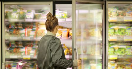 Polacy rezygnują z tych produktów na potęgę, powód zasmuca. Tak źle nie było od dziesięcioleci