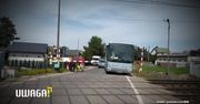 Autobus z dziećmi wjechał na zamknięty przejazd kolejowy. “Przeraziły mnie poglądy niektórych osób”