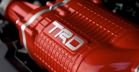 Przednionapędowy sportowiec - Toyota TRD Aurion